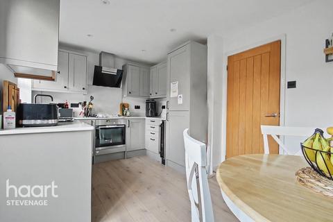 undefined, Pike End, Stevenage