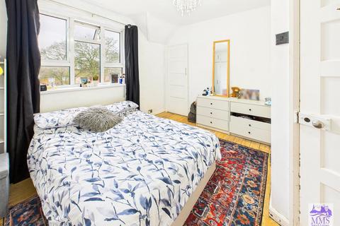 3 bedroom terraced house for sale, Darnley Road, Strood, Rochester