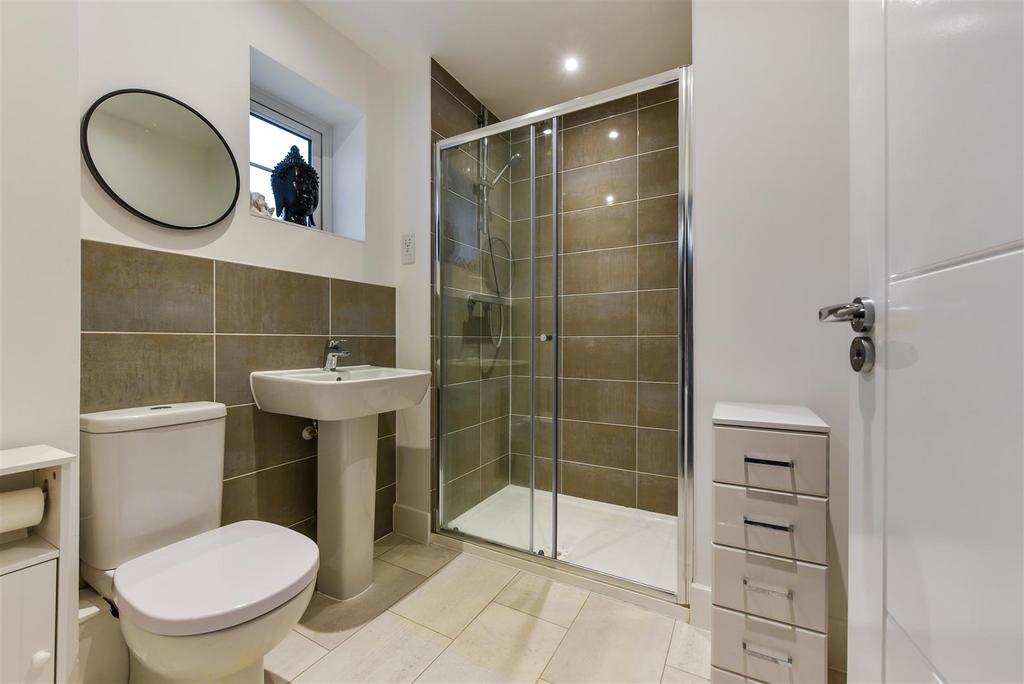 En Suite Shower Room