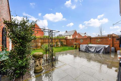 4 bedroom detached house for sale, Dowling Way, Walberton