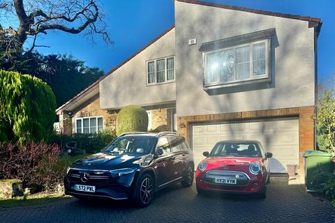 5 bedroom detached house for sale, Warbank Lane, London KT2