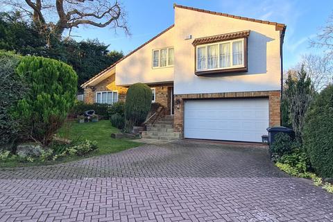 5 bedroom detached house for sale, Warbank Lane, London KT2