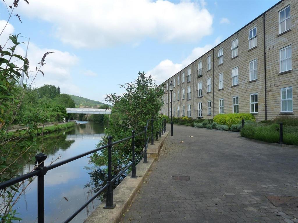 Canal quay.jpg