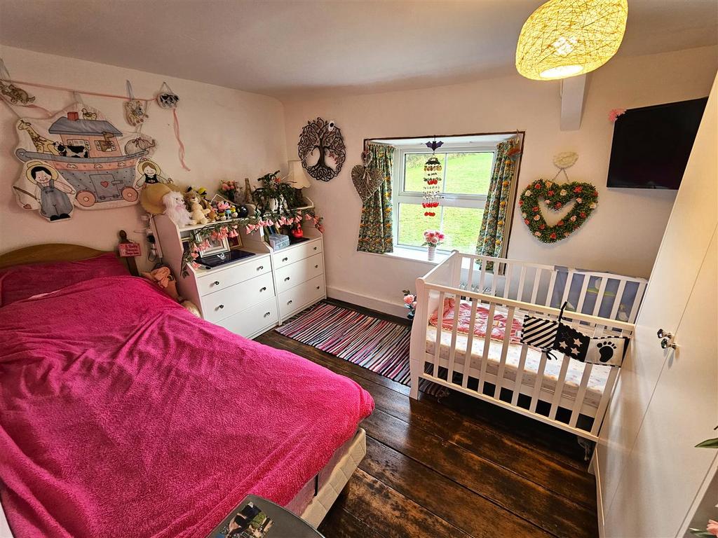 Bedroom 3.jpg