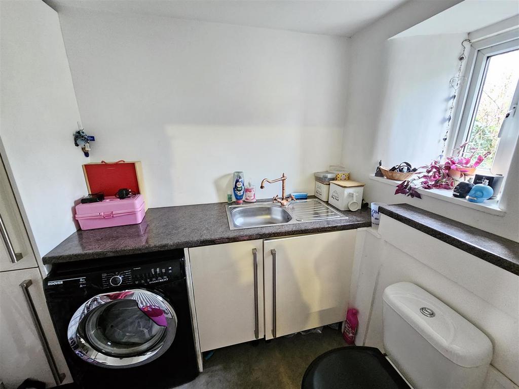 Utility Cloakroom.jpg