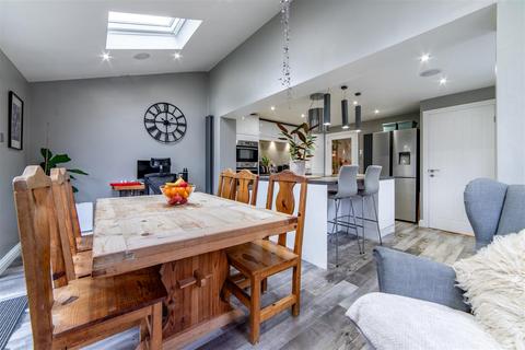 3 bedroom semi-detached house for sale, Carham Close, Gosforth, Newcastle Upon Tyne, NE3
