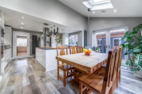 3 bedroom semi-detached house for sale, Carham Close, Gosforth, Newcastle Upon Tyne, NE3