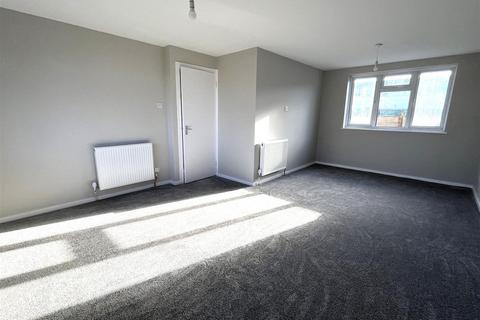 3 bedroom flat for sale, Mid Kent Shopping Centre, Allington ME16