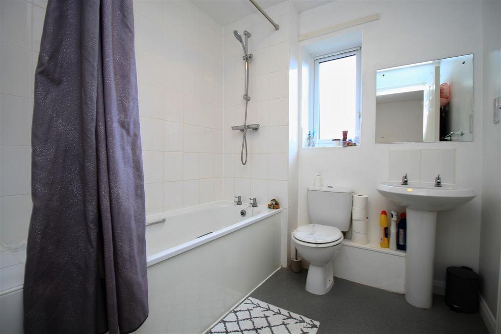Bathroom.jpg