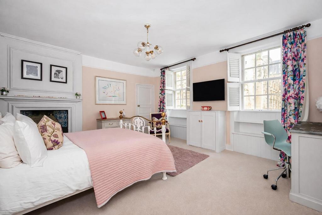 Bedroom 2.png