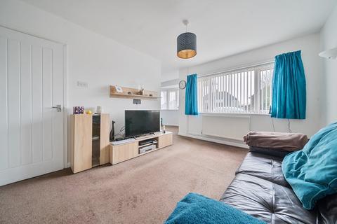 undefined, Chapel Close, Toddington, LU5