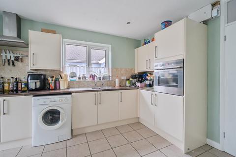 undefined, Chapel Close, Toddington, LU5