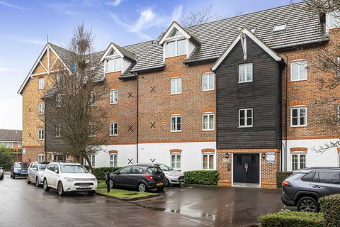 2 bedroom flat for sale, Fryers Lane, High Wycombe HP12