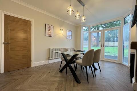 3 bedroom semi-detached house for sale, Stourbridge Road, Hagley, Stourbridge