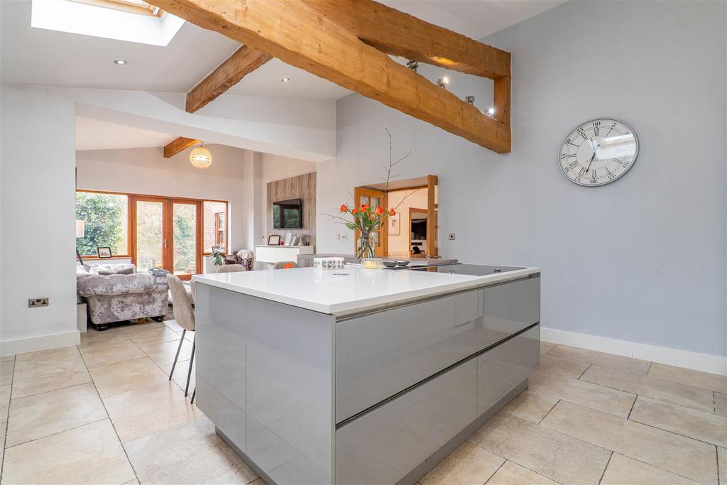 Kitchen/Breakfast Room