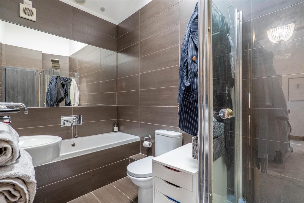 Master Bedroom Ensuite