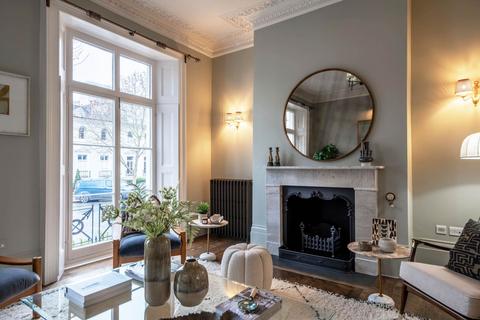 undefined, Addison Avenue, London