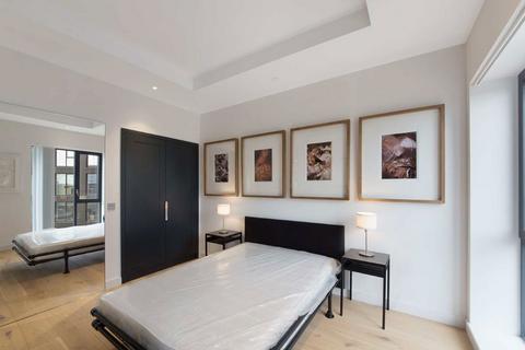 undefined, Botanic Square, London E14