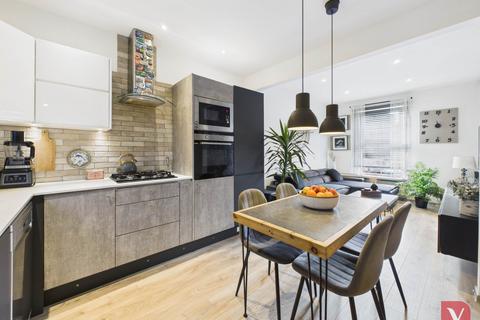 2 bedroom maisonette for sale, Guildford Street, Luton LU1