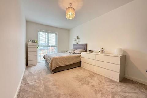 2 bedroom apartment for sale, Rapson End, Kent ME10