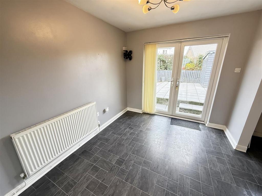 Rear Dining Area