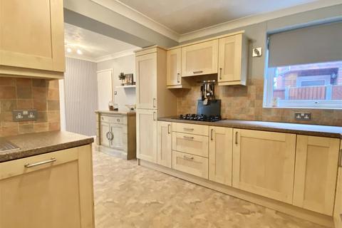 4 bedroom detached house for sale, 3 Earlswood, Bicton Heath, Shrewsbury, SY3 5JB