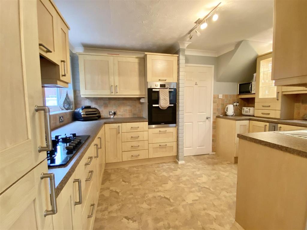 3 Earlswood-11.jpg