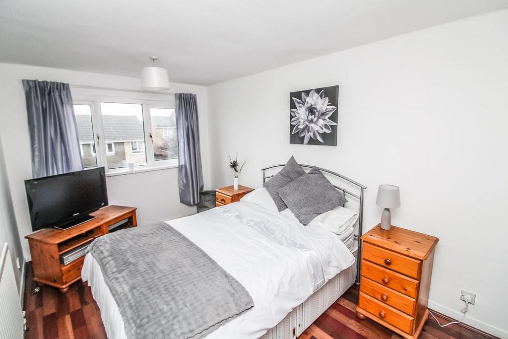 Bedroom One Pic 2.