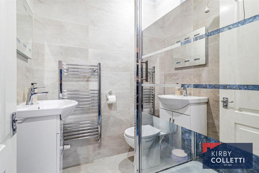 En suite shower room to bedroom one