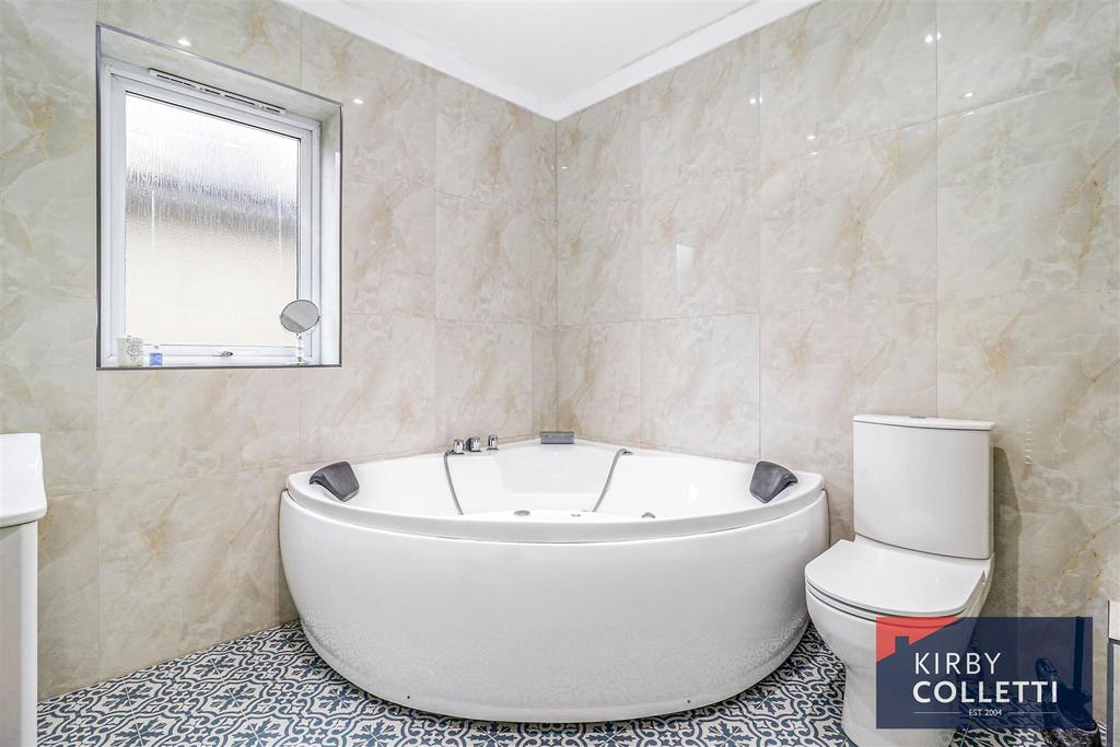 Family bathroom