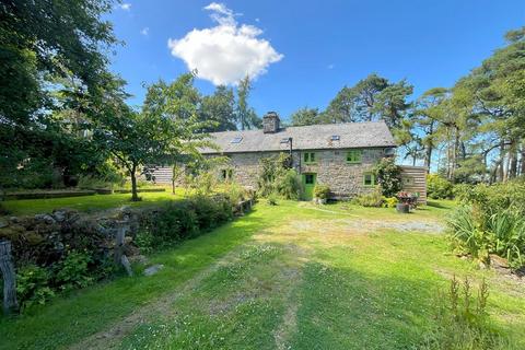 4 bedroom detached house for sale, Llanwrthwl