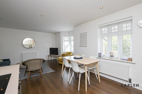 2 bedroom apartment for sale, Roding Court, Lower Park Road, Loughton