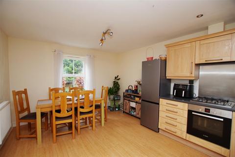 undefined, Dowland Close, Swindon SN25
