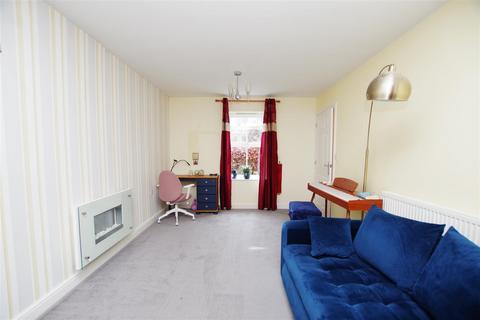 undefined, Dowland Close, Swindon SN25