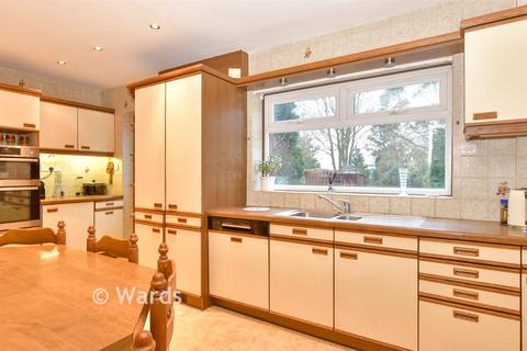 4 bedroom detached house for sale, Ashford Road, Faversham, Kent