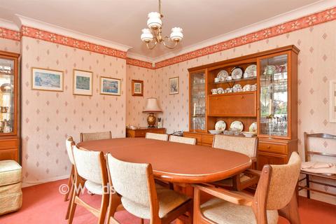 4 bedroom detached house for sale, Ashford Road, Faversham, Kent