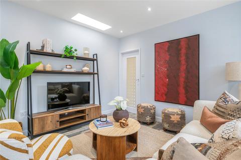 undefined, Kenninghall Road, London, E5