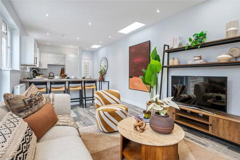 undefined, Kenninghall Road, London, E5