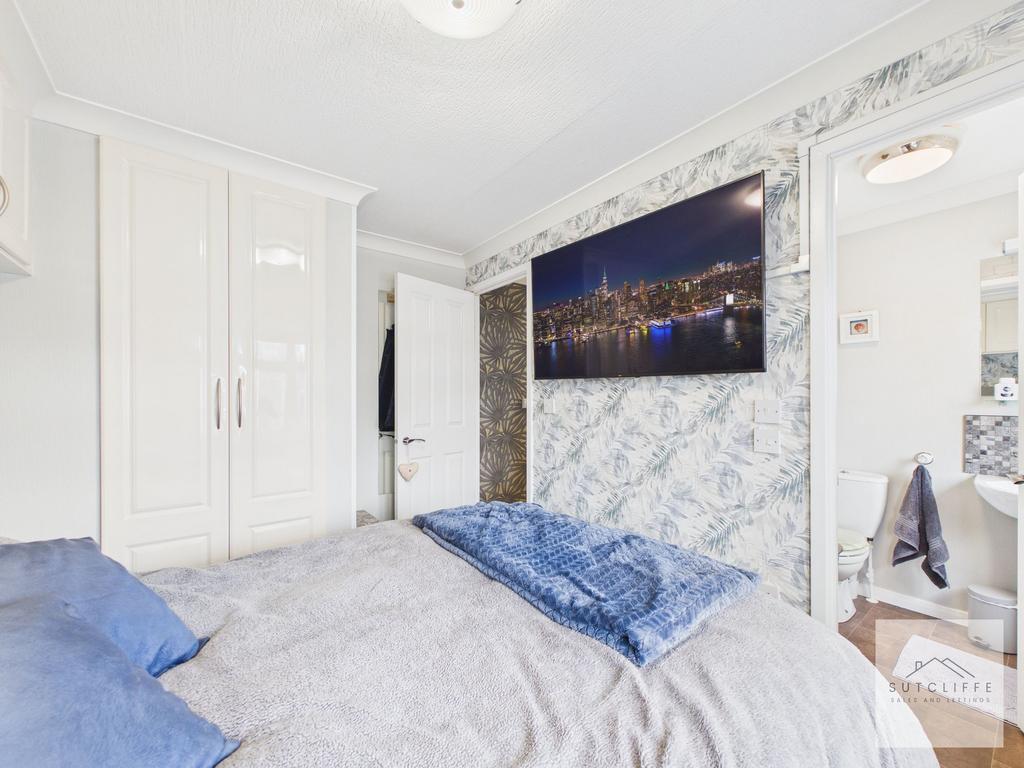 Primary Bedroom &amp; En-Suite