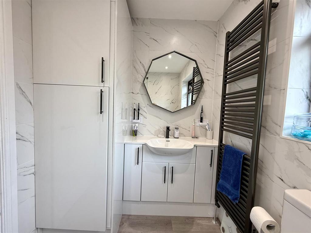 Another room aspect