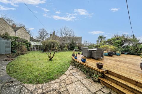 4 bedroom semi-detached house for sale, Chapel Close, Leafield, Witney