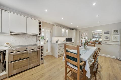 4 bedroom semi-detached house for sale, Chapel Close, Leafield, Witney