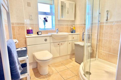 2 bedroom bungalow for sale, Shephard Mead, Tewkesbury GL20