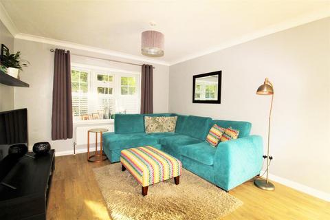 2 bedroom terraced house to rent, Pound Street, Carshalton