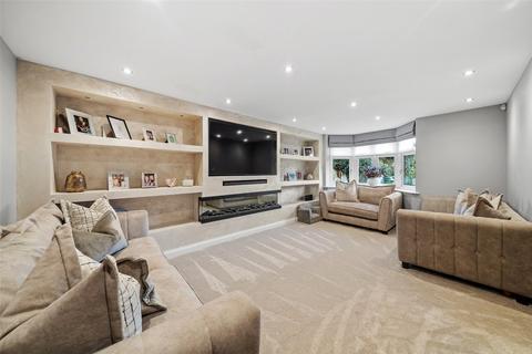4 bedroom detached house for sale, Bullman Close, Bexleyheath, Kent, DA7