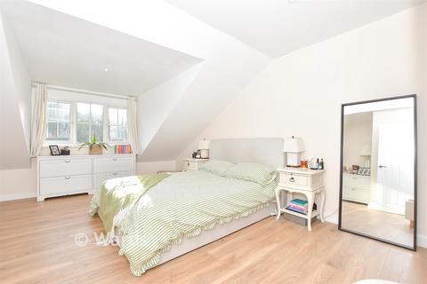 2 bedroom duplex for sale, Wharfdale Square, Maidstone ME15