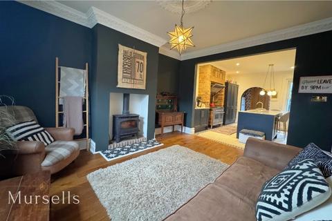 4 bedroom end of terrace house for sale, Market Close, Poole BH15
