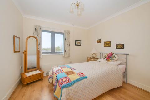 2 bedroom apartment for sale, Dove Close, Capel St Mary. IP9 2AW