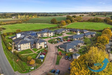2 bedroom apartment for sale, Dove Close, Capel St Mary. IP9 2AW