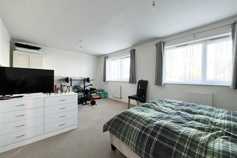 undefined, Henver Road, Newquay TR7